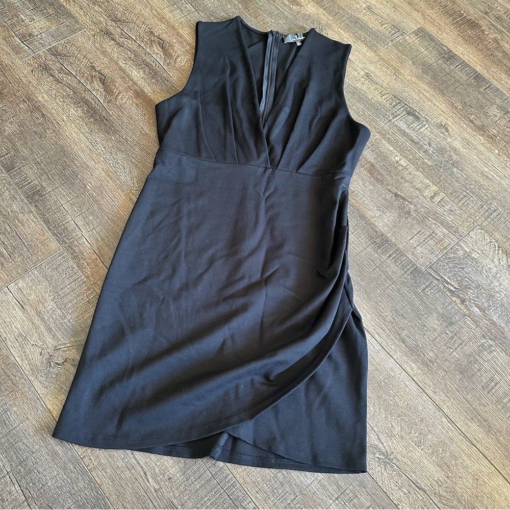 Lulu’s Size Large Black Sleeveless Dress Deep Vneck Side Ruching Mini Above Knee